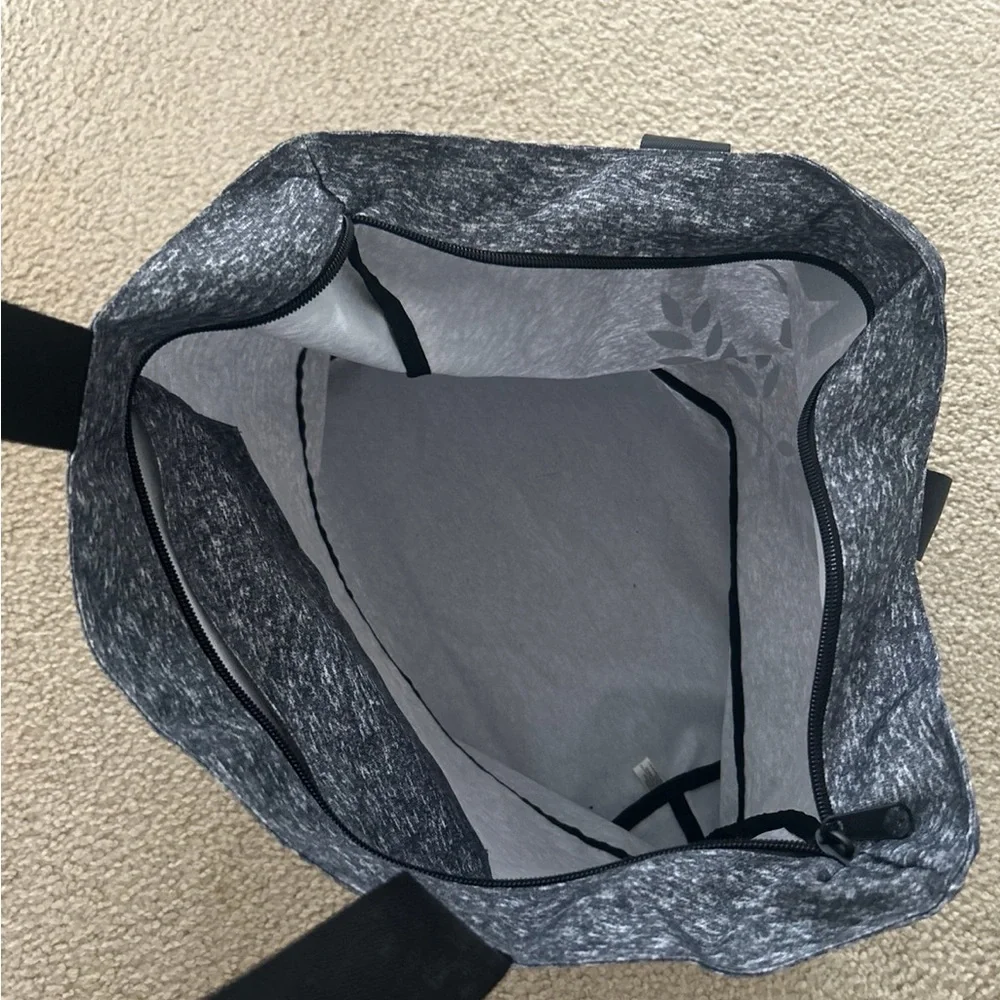 PINK Victoria's Secret Weekender Tote - Picture 3 of 5